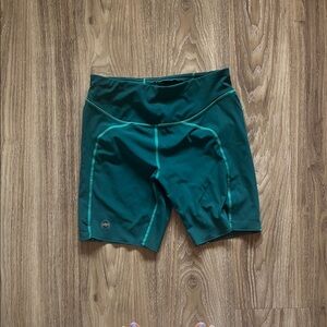 Janji 7” Pace short